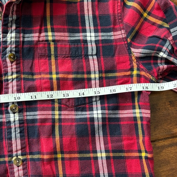 Women's Casual Red Plaid Button Down Shirt - Picture 6 of 7